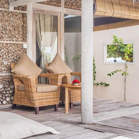 Avia Villa Resort Gili Meno Exterior foto